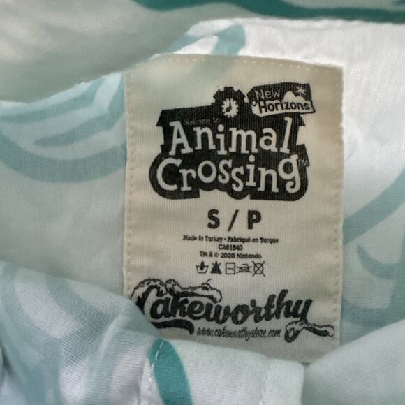Animal Crossing x Cakeworthy Button Up Shirt Small Teal Leaf All Over Print - Picture 3 of 9